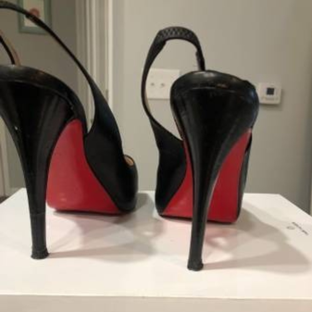 Christian Louboutin Womens High Heel Peep Toe Pump